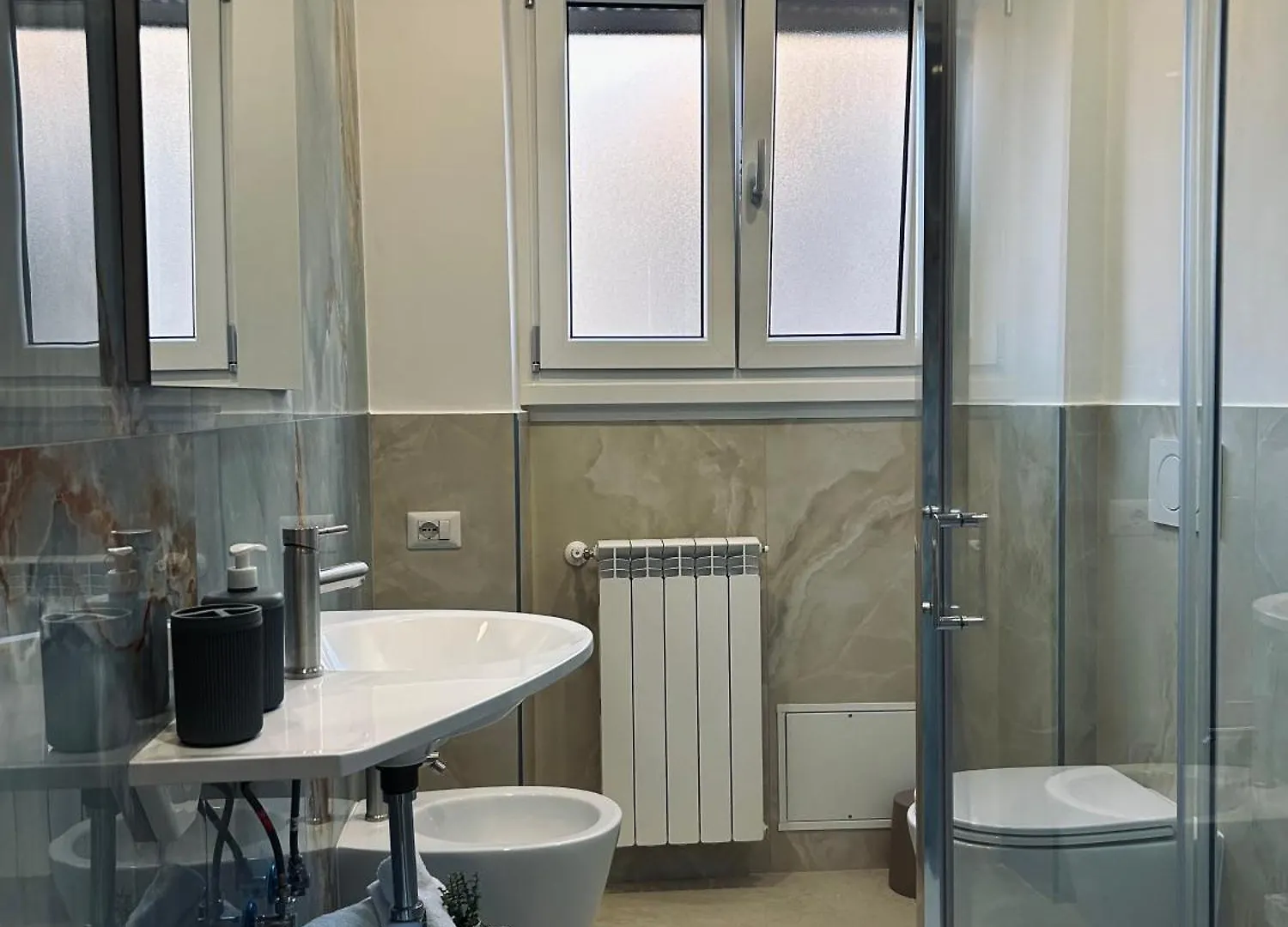 Amor Home B&B - 200M Dalla Metro A 로마 0*,